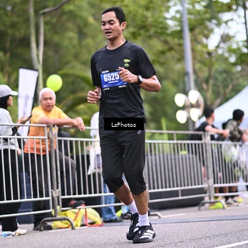 Runner Photo 5334800