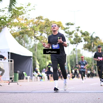 Runner Photo 5335420