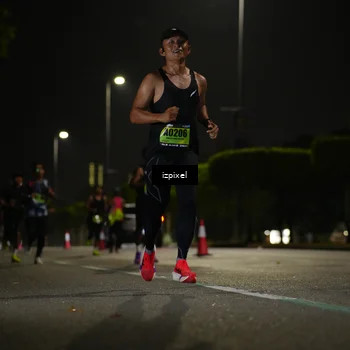 Runner Photo 5336357