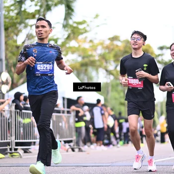 Runner Photo 5337040