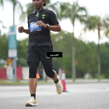 Runner Photo 5338425