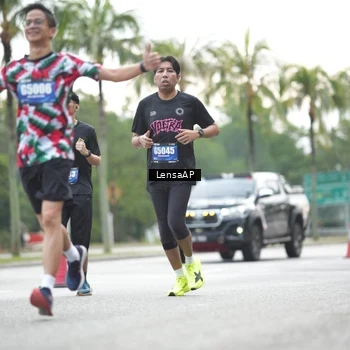 Runner Photo 5339354