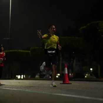 Runner Photo 5340022