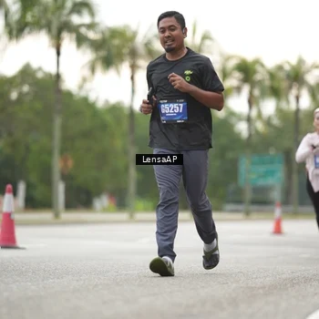 Runner Photo 5340845