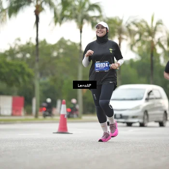 Runner Photo 5341175