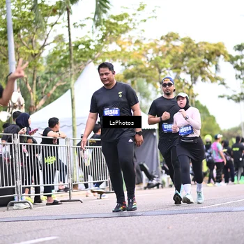 Runner Photo 5343875