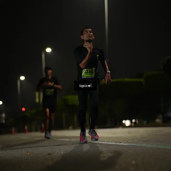 Runner Photo 5346136