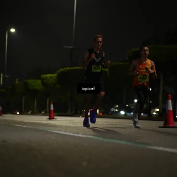 Runner Photo 5348010