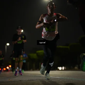 Runner Photo 5349600