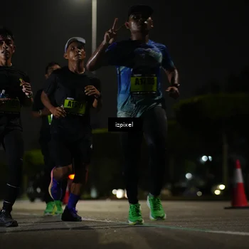 Runner Photo 5349773