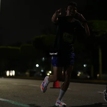 Runner Photo 5351475
