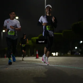 Runner Photo 5353000