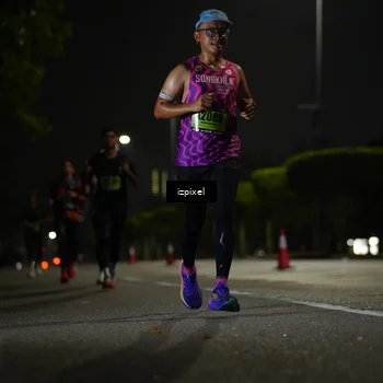 Runner Photo 5354097