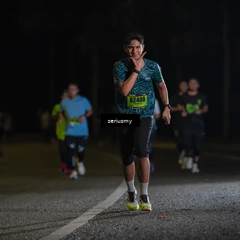 Runner Photo 5359738