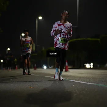 Runner Photo 5361196