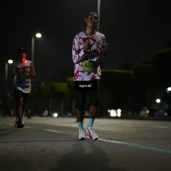 Runner Photo 5361214