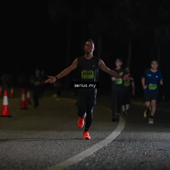Runner Photo 5361381