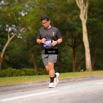 Runner Photo 5373685