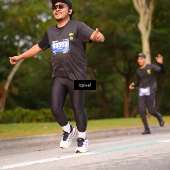 Runner Photo 5374617