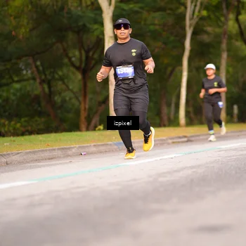 Runner Photo 5376619