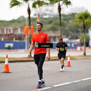 Runner Photo 5376840
