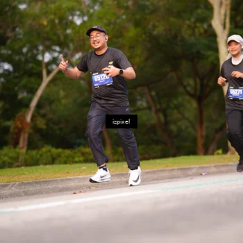 Runner Photo 5378359