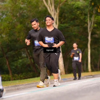 Runner Photo 5378545