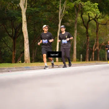 Runner Photo 5378947