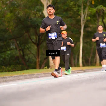Runner Photo 5379657