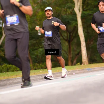 Runner Photo 5387100