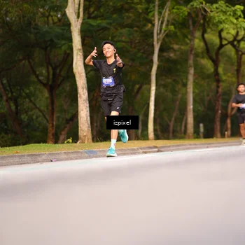Runner Photo 5390000
