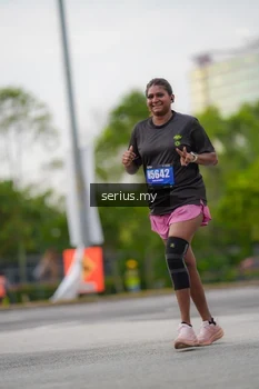 Runner Photo 5400223