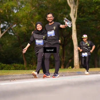 Runner Photo 5401000