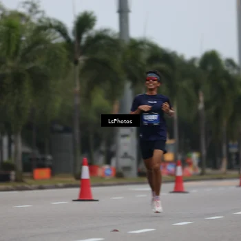 Runner Photo 5412109