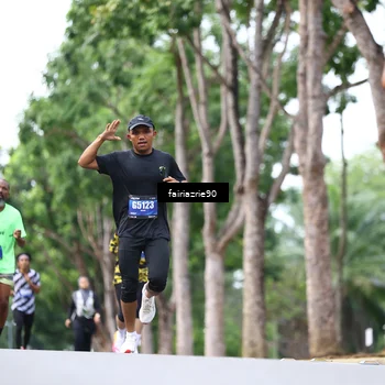 Runner Photo 5413672