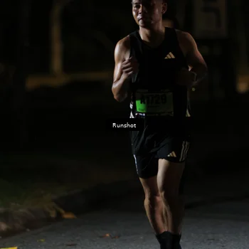 Runner Photo 5414067