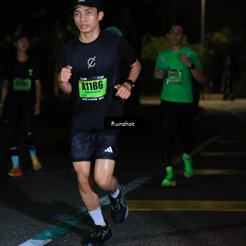 Runner Photo 5418012