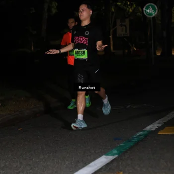 Runner Photo 5418767