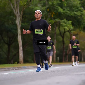 Runner Photo 5424990