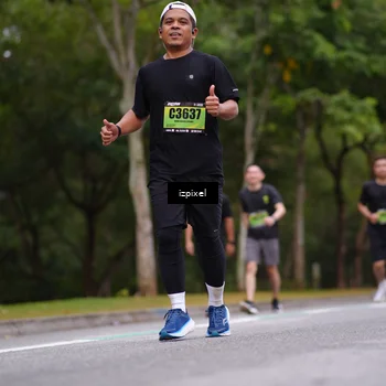 Runner Photo 5425022