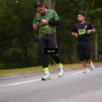 Runner Photo 5426074