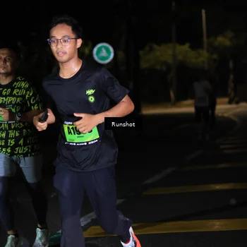 Runner Photo 5426242