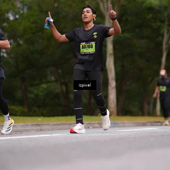 Runner Photo 5426624