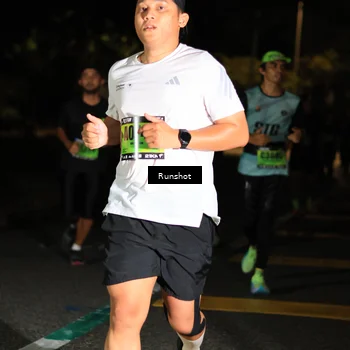 Runner Photo 5427376