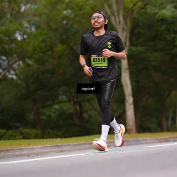 Runner Photo 5427504