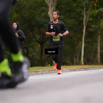 Runner Photo 5427911