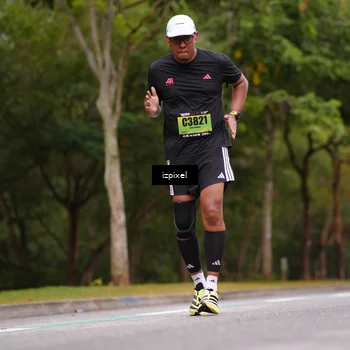 Runner Photo 5427973