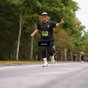 Runner Photo 5428004