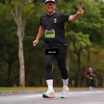 Runner Photo 5428038