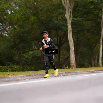 Runner Photo 5428353